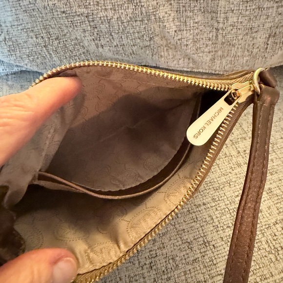 Michael Kors Monogram Jacquard Canvas Crossbody Bag 5.5x8 Limited Edition - Picture 6 of 11